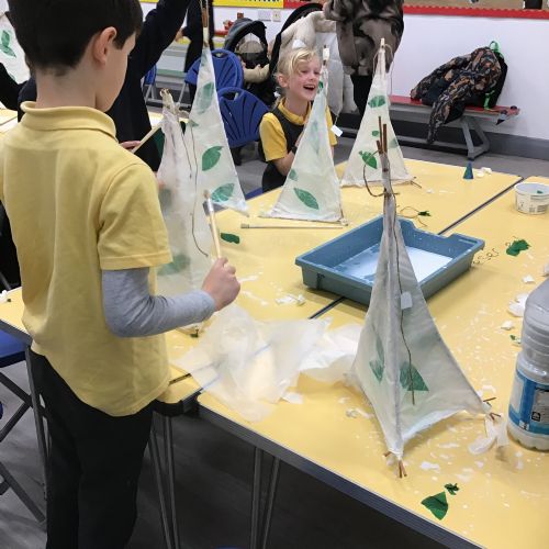 Lantern making parent café