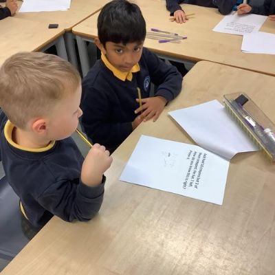 Some super teamwork in Tabei’s maths lesson!