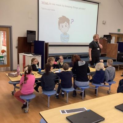 Online safety cafe