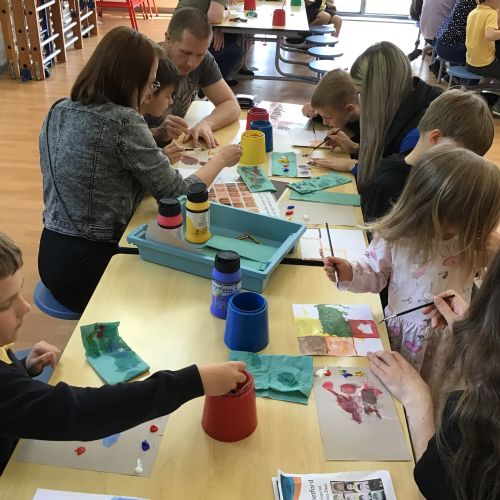Art parent café​​​​​​​